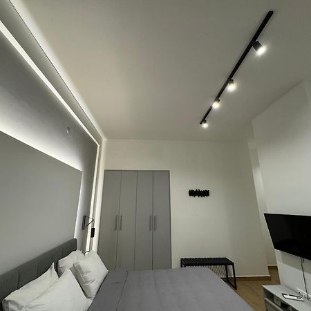 Dekolomvou Apartment Солун Екстериор снимка