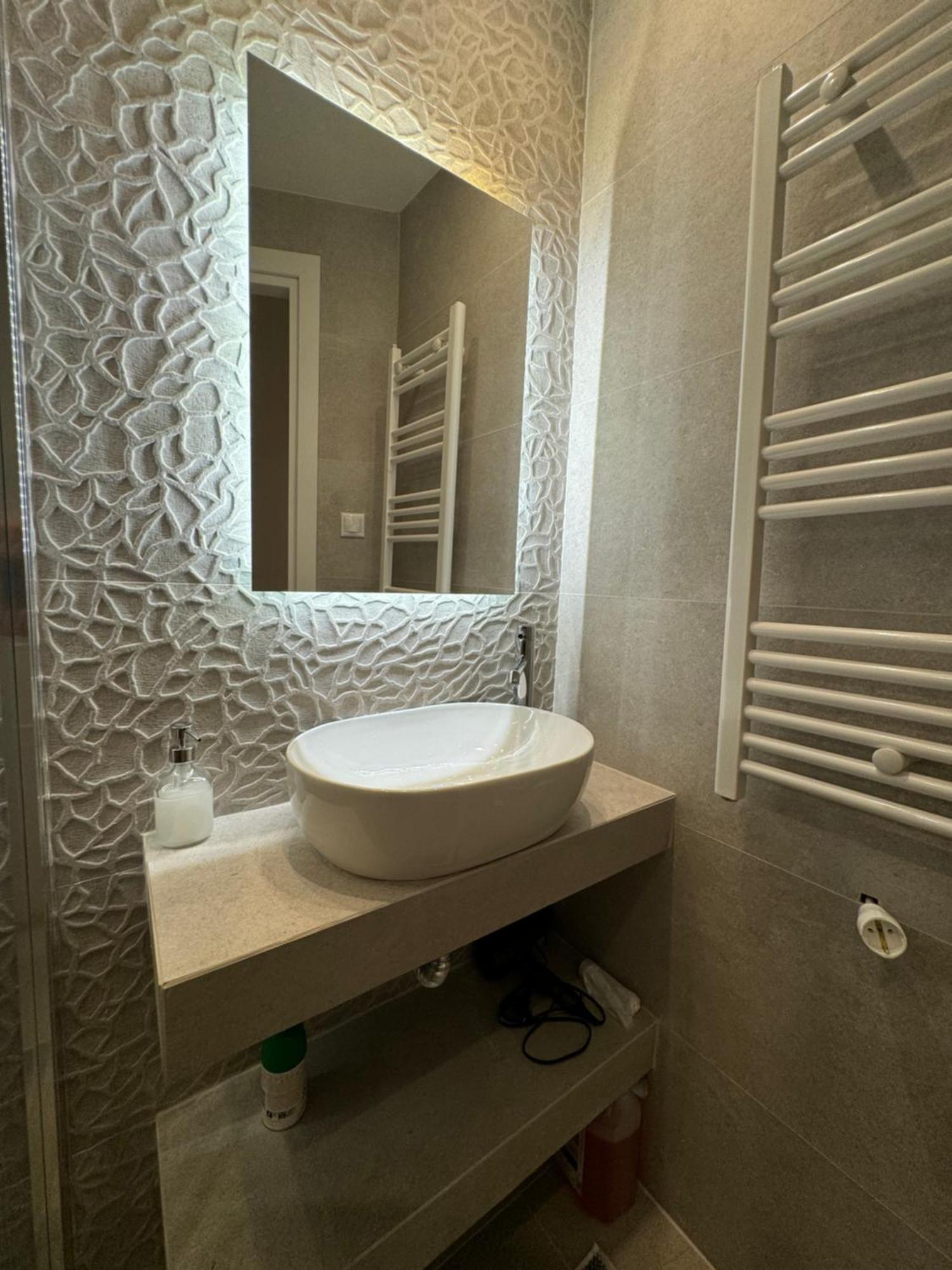 Dekolomvou Apartment Солун Екстериор снимка