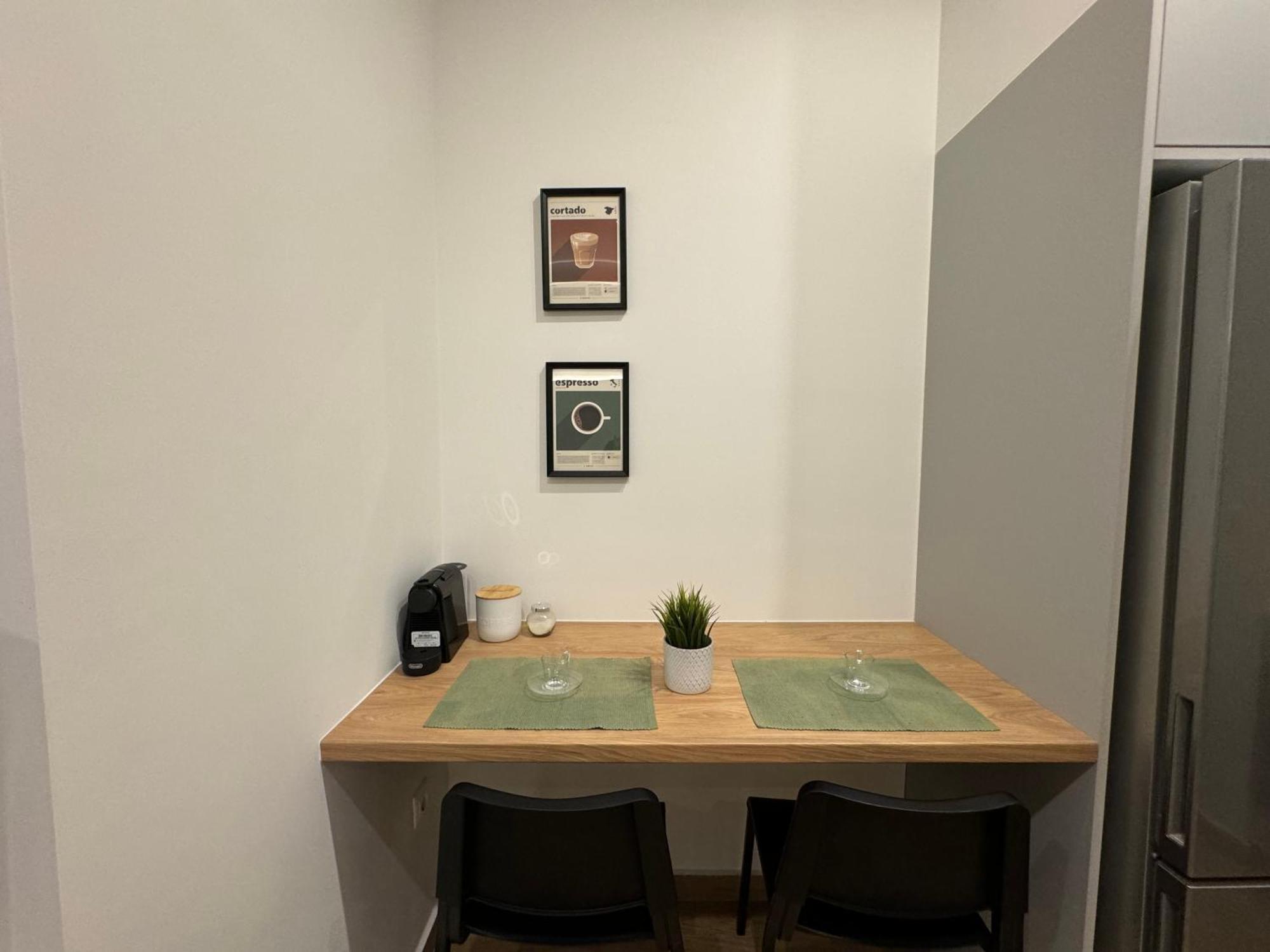 Dekolomvou Apartment Солун Екстериор снимка