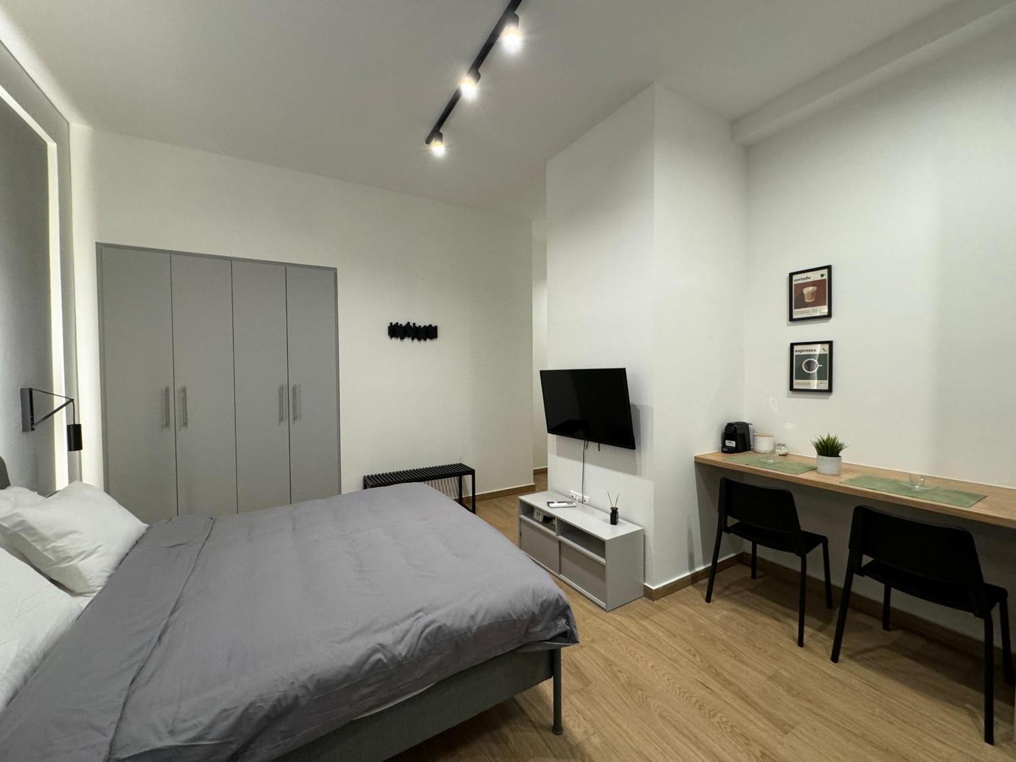 Dekolomvou Apartment Солун Екстериор снимка