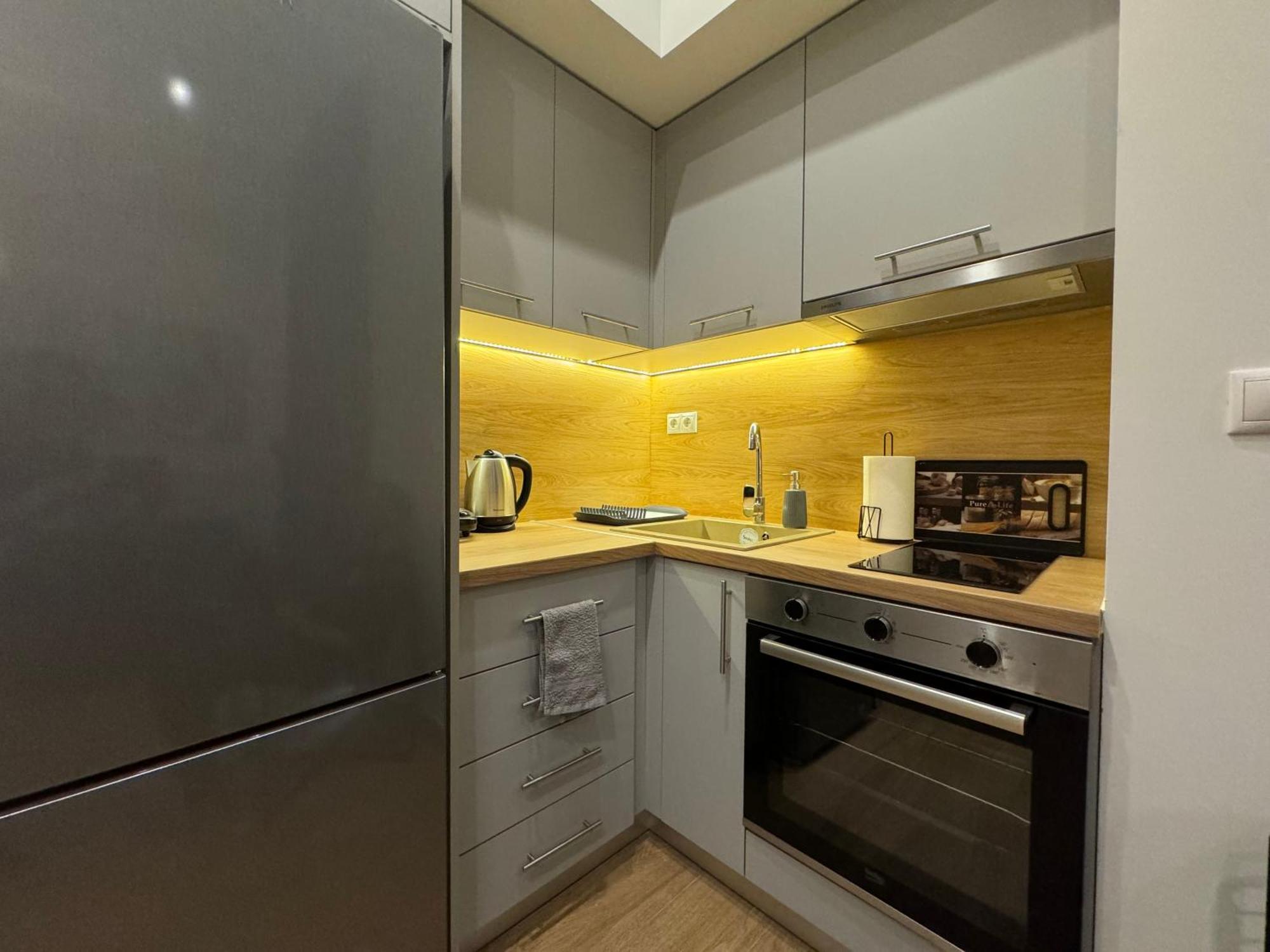 Dekolomvou Apartment Солун Екстериор снимка