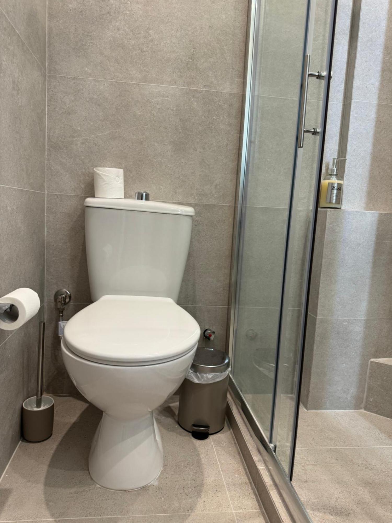 Dekolomvou Apartment Солун Екстериор снимка