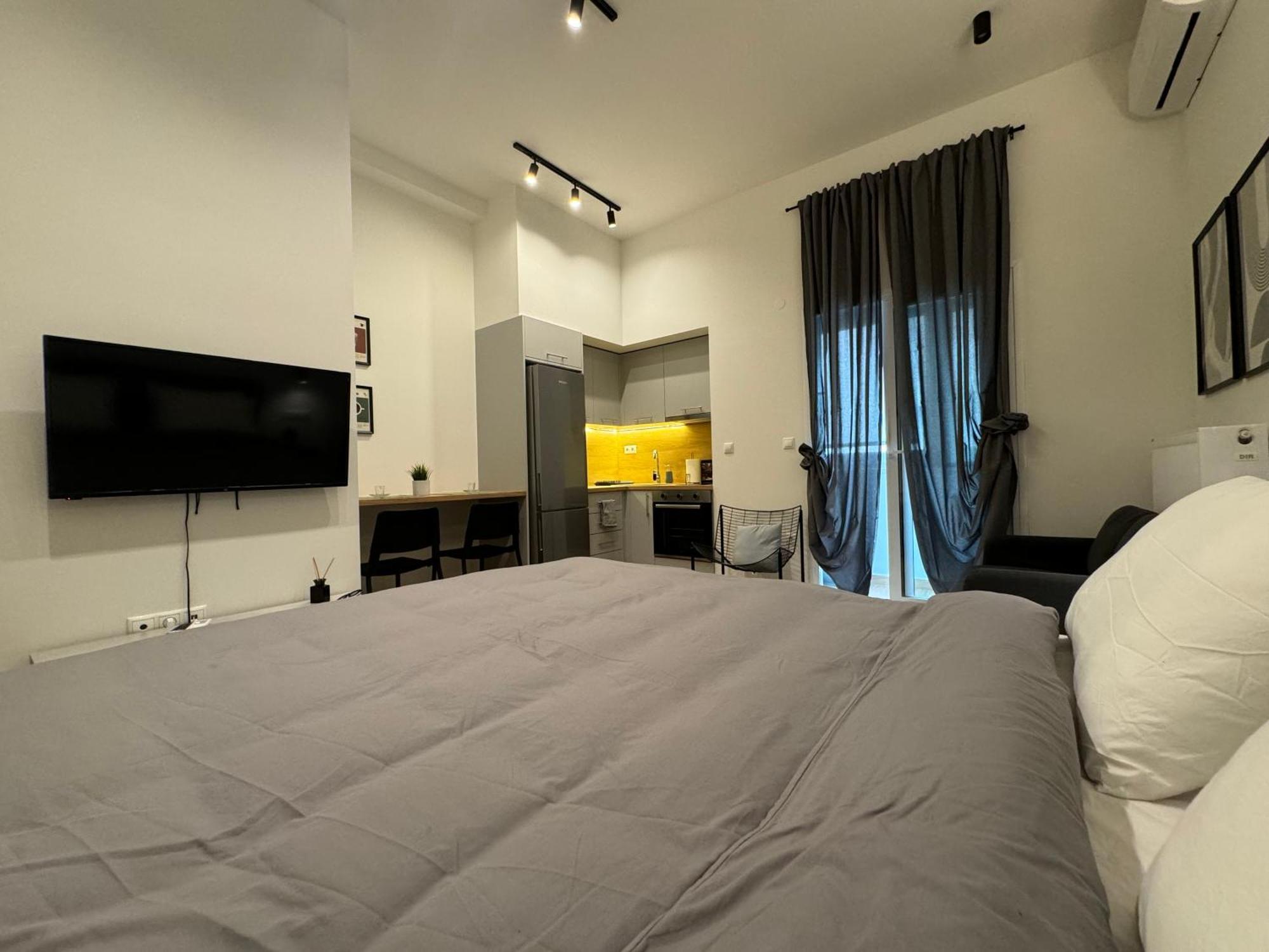 Dekolomvou Apartment Солун Екстериор снимка