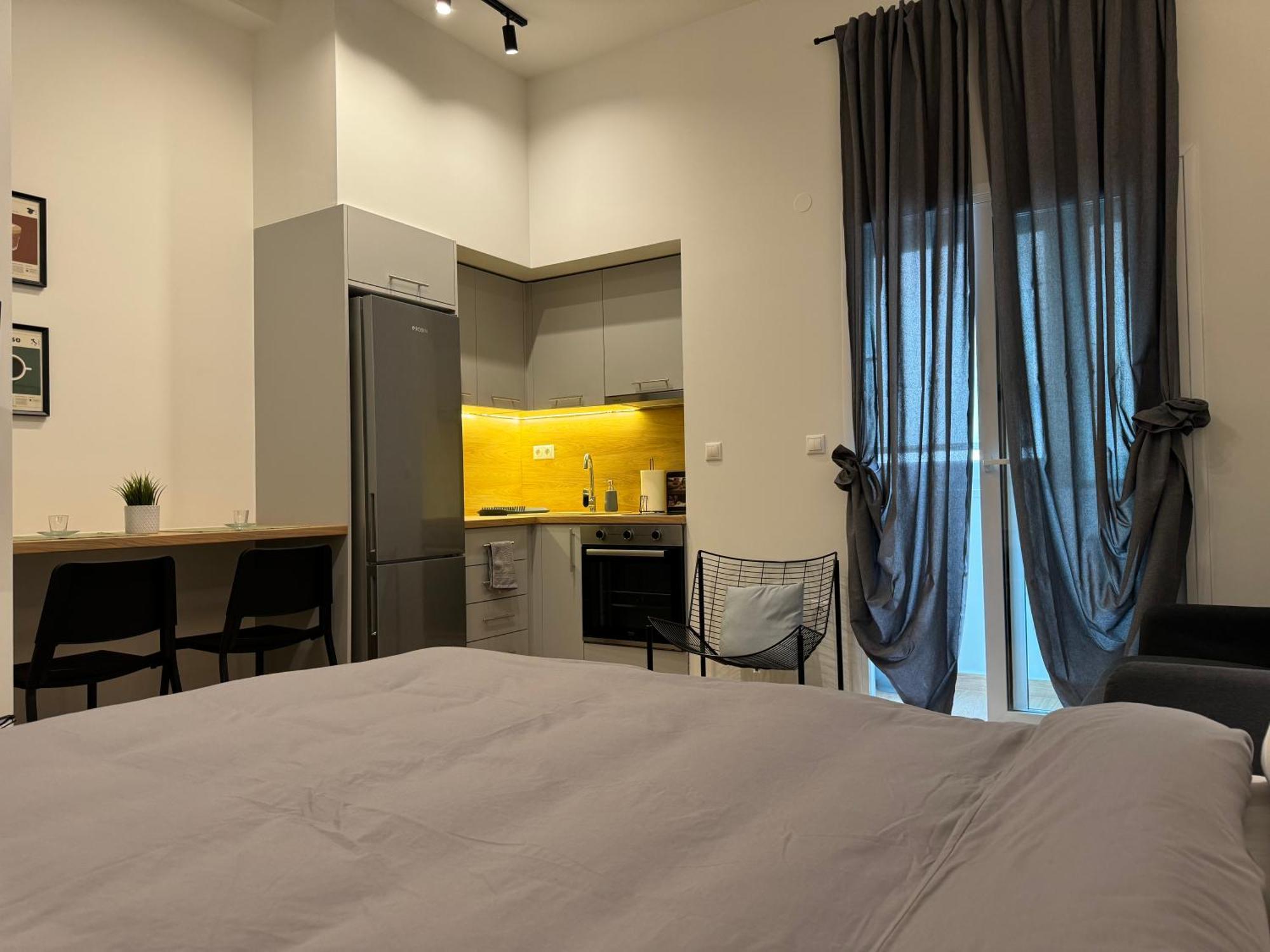 Dekolomvou Apartment Солун Екстериор снимка