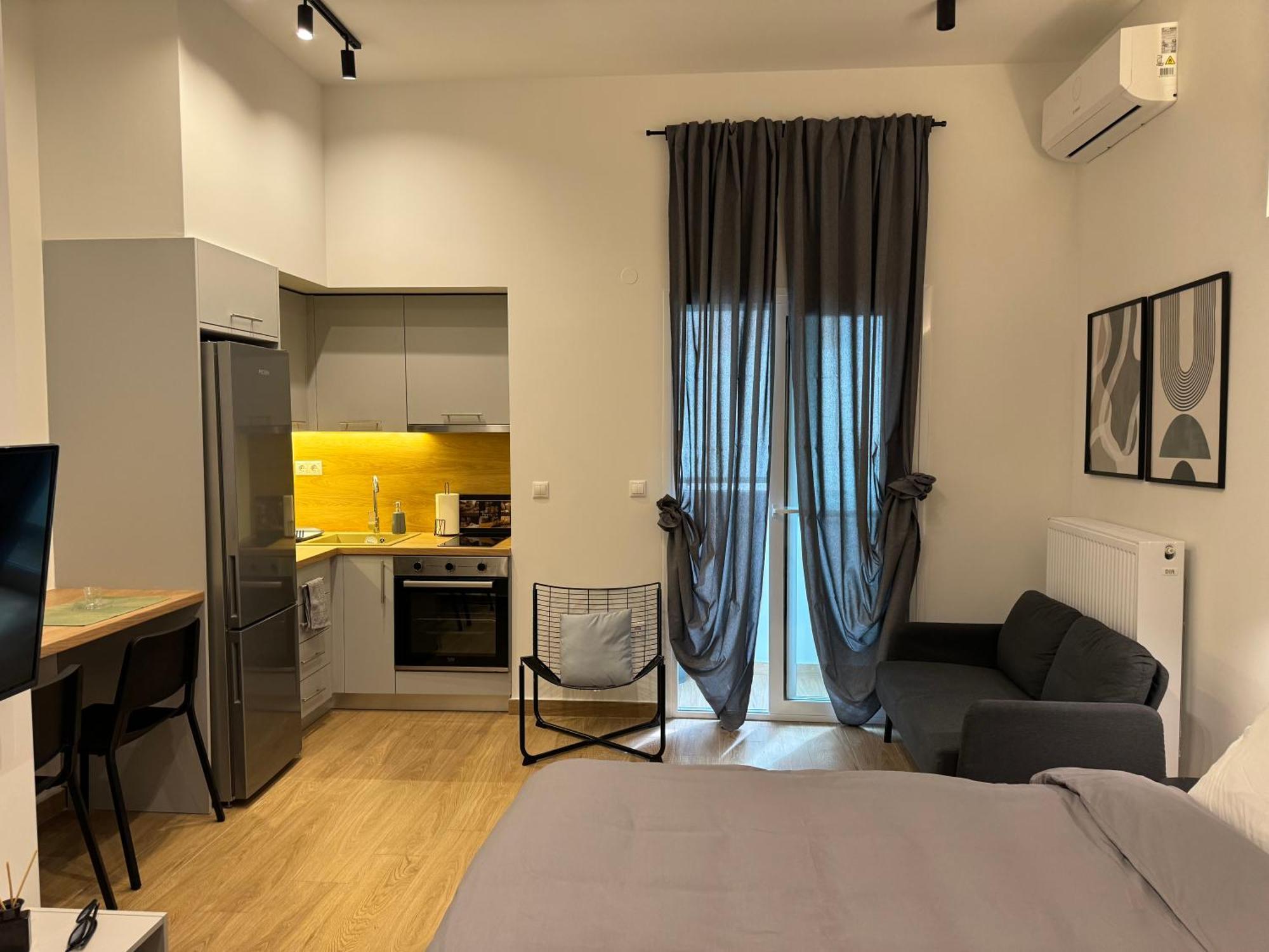 Dekolomvou Apartment Солун Екстериор снимка